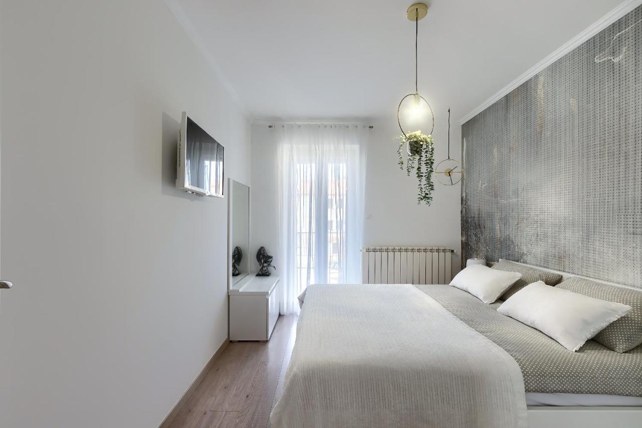 Apartments Palm View Rovinj Exterior photo