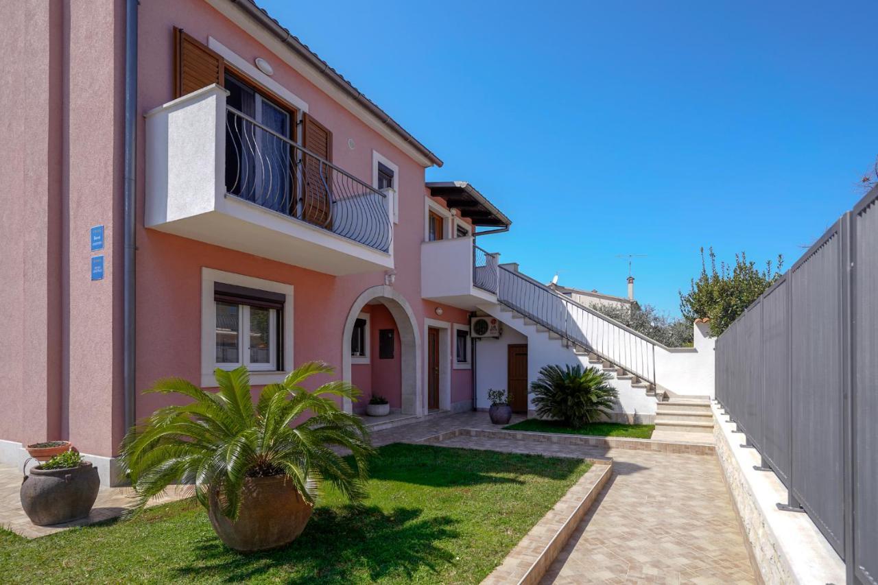Apartments Palm View Rovinj Exterior photo